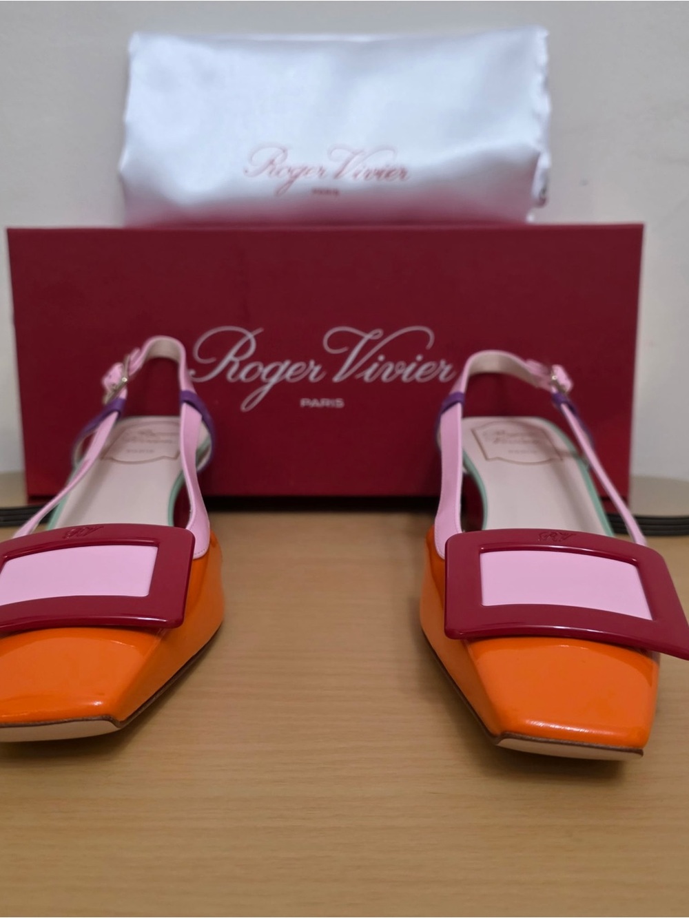 Roger Vivier Pink Orange Patent Slingback Flats with Red Buckle - Picture 5 of 12